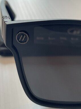 Blenders Eyewear Buttertron Voodoo Vixen | Size O/S | Black / Smoke